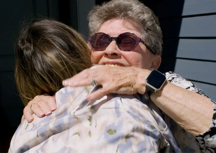 foundation-hug-child foundation-hug-child